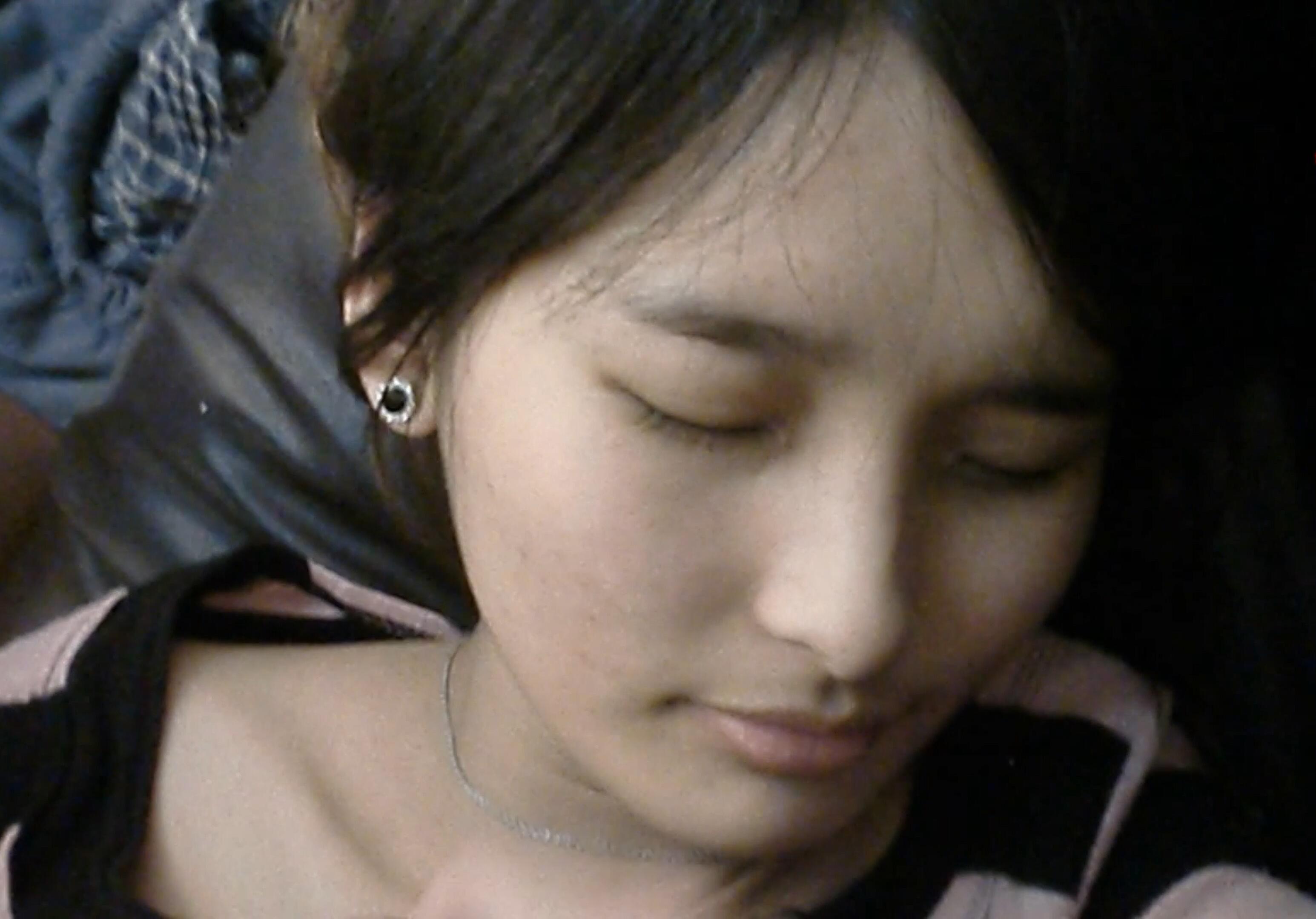 【百度云盘泄密系列】小情侣日常生活亲密视图不慎流出外表清纯原来内心风骚无比~原版高清